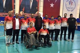 Oturarak Voleybol Takımları Türkiye’de Bir İlke İmza Attı