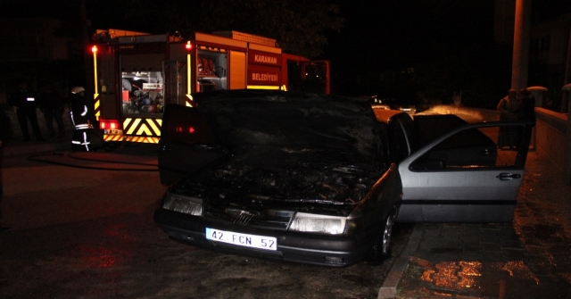 Karamanda Park Halindeki Otomobil Yandı