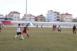 Okullar Arası Gençler Futbol Grup Müsabakaları Başladı