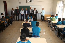 Milletvekili Şeker ve Başkan Çalışkan Okulları Ziyaret Etti