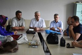 İl Milli Eğitim Müdürü Mevlüt Kuntoğlu okulları ziyaret etmeye devam ediyor.
