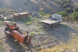 Karaman’da Traktör Şarampole Yuvarlandı: 1 Yaralı