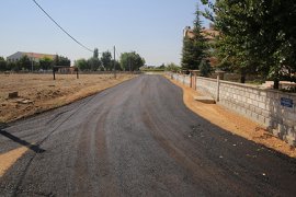 Karaman Belediyesi 'nin Asfaltlama Çalışmaları Sürüyor