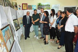 Mümine Hatun Kültür Merkezi Yılsonu Sergisi Açtı