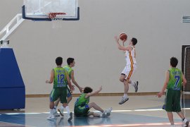 Basketbol U16 Erkekler Bölge Şampiyonası Karaman’da Başladı