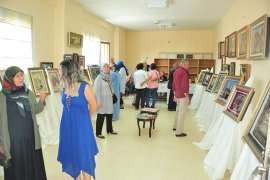 Mümine Hatun Kültür Merkezi Yılsonu Sergisi Açtı