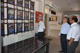 İl Milli Eğitim Müdürü Mevlüt Kuntoğlu okulları ziyaret etmeye devam ediyor.