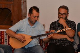 Nalıncılar Kültür Evi’nde Türkü Gecesi Düzenlendi