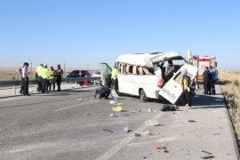 Karaman’daki minibüs kazasında ölü sayısı 2’ye yükseldi