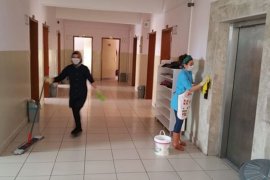 Okullar Koronavirüse Karşı Dezenfekte Ediliyor