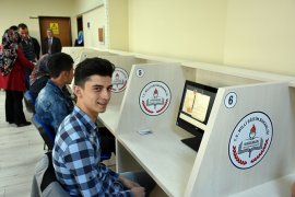 E-Sınav Salonunda İlk Sınav Sorunsuz Gerçekleştirildi