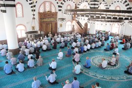 Şehit Ömer Halisdemir Camisi dualarla açıldı