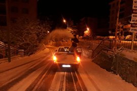 Ermenek Belediyesi Kar Yağışına Anında Müdahale Etti