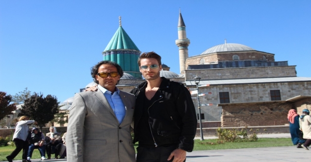 ‘İslamofobi Filminin Hollywood Oyuncusu Ve Yapımcısı Konyada